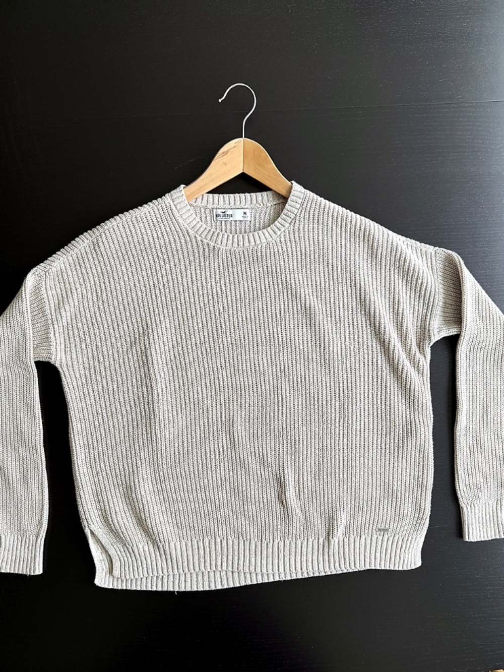 Hollister Tan Chunky Knit Sweater Medium Cozy Neutral Minimalist Pullover - Picture 1 of 8